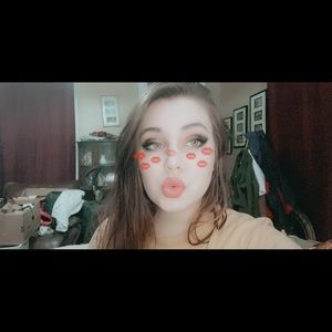 Meet your Posher, Deanna